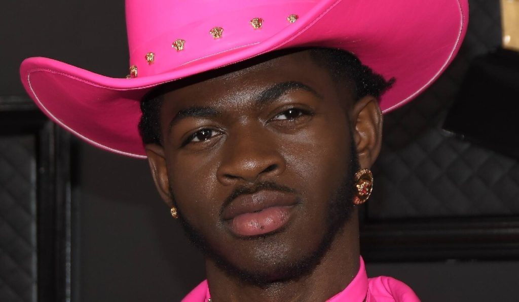 Рэпер Lil Nas X выпустит 666 пар обуви с человеческой кровью