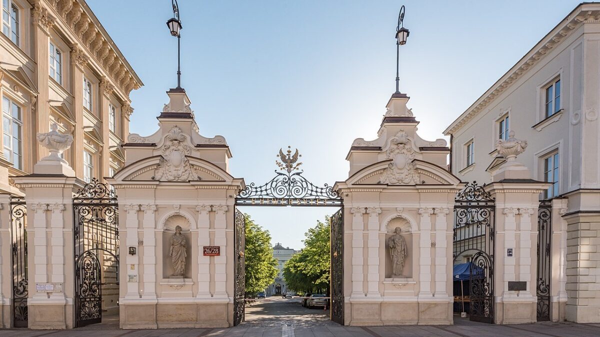 В Польше политолог назвал ЛГБТ-сообщество «инструментом крупного бизнеса для лобби»