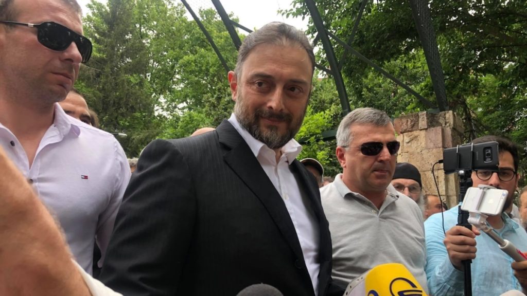 Выступающий против ЛГБТ грузинский бизнесмен Васадзе решил заняться политикой
