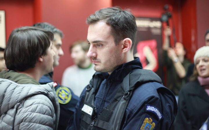 В Киеве вручили призы кинофестиваля “Молодость”. В конкурсе ЛГБТ-фильмов “Солнечный зайчик” победило “Маковое поле”