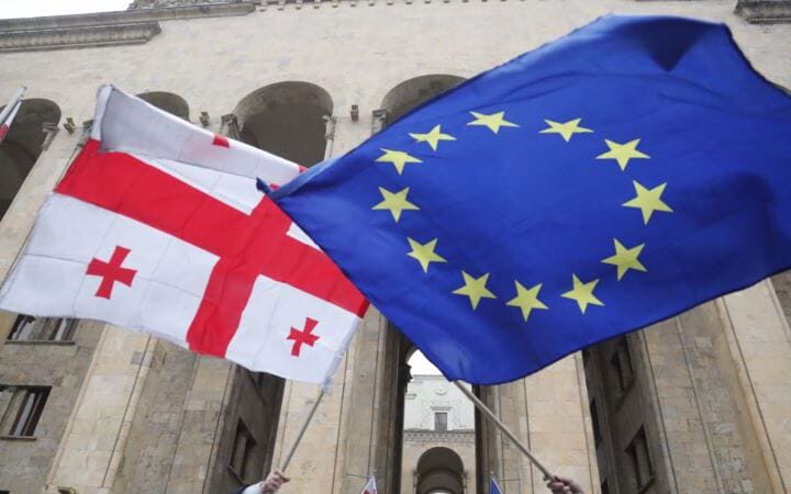 Посольства 24 стран Евросоюза напомнили Грузии об ассоциации с ЕС