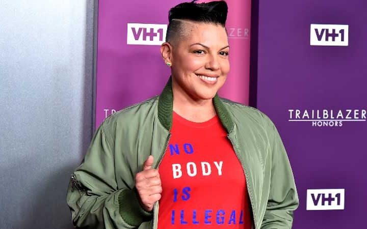 Бисексуалка Сара Рамирес объявила о разрыве с мужем Райаном ДеБолтом