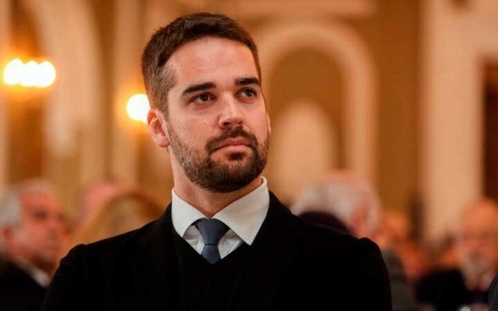 Открытый гей бросает вызов бразильскому президенту-гомофобу, выдвигая свою кандидатуру