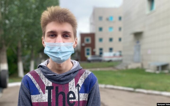 «Не могу больше молчать». Почему заключенный-гей из Казахстана пытался покончить с собой