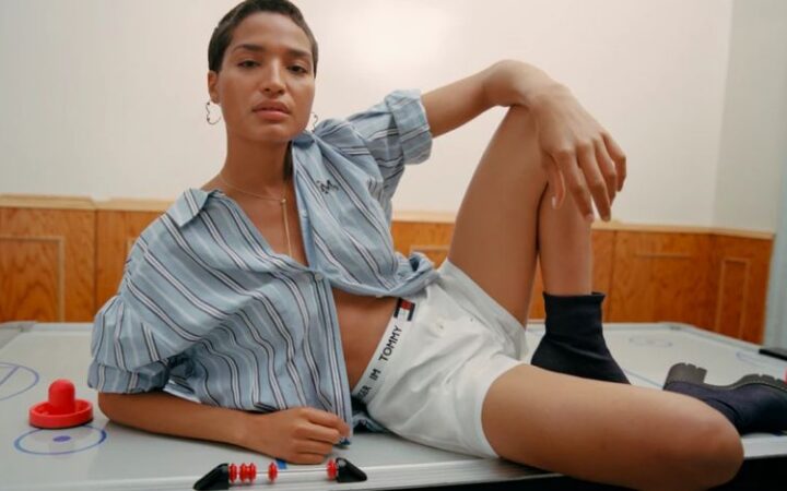 Tommy Hilfiger выпустил коллекцию совместно с трансгендерной актрисой