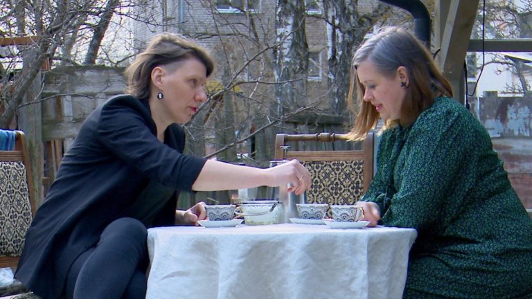 Как живут ЛГБТ-семьи в Латвии и почему государство не хочет их признавать
