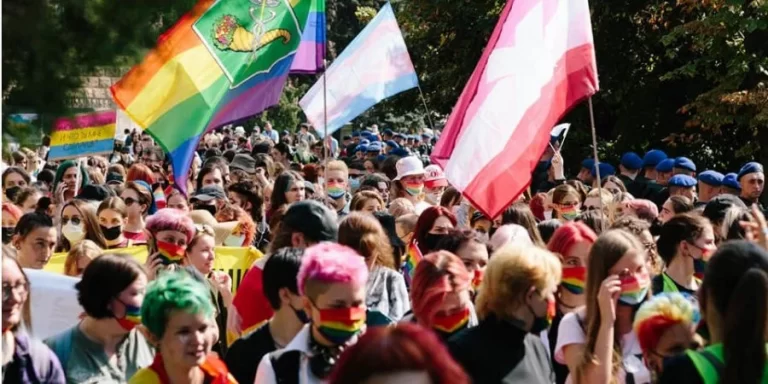 «Мы требуем изменений здесь и сейчас». В Киеве пройдет Марш равенства 2021 — главное шествие в защиту прав ЛГБТ+