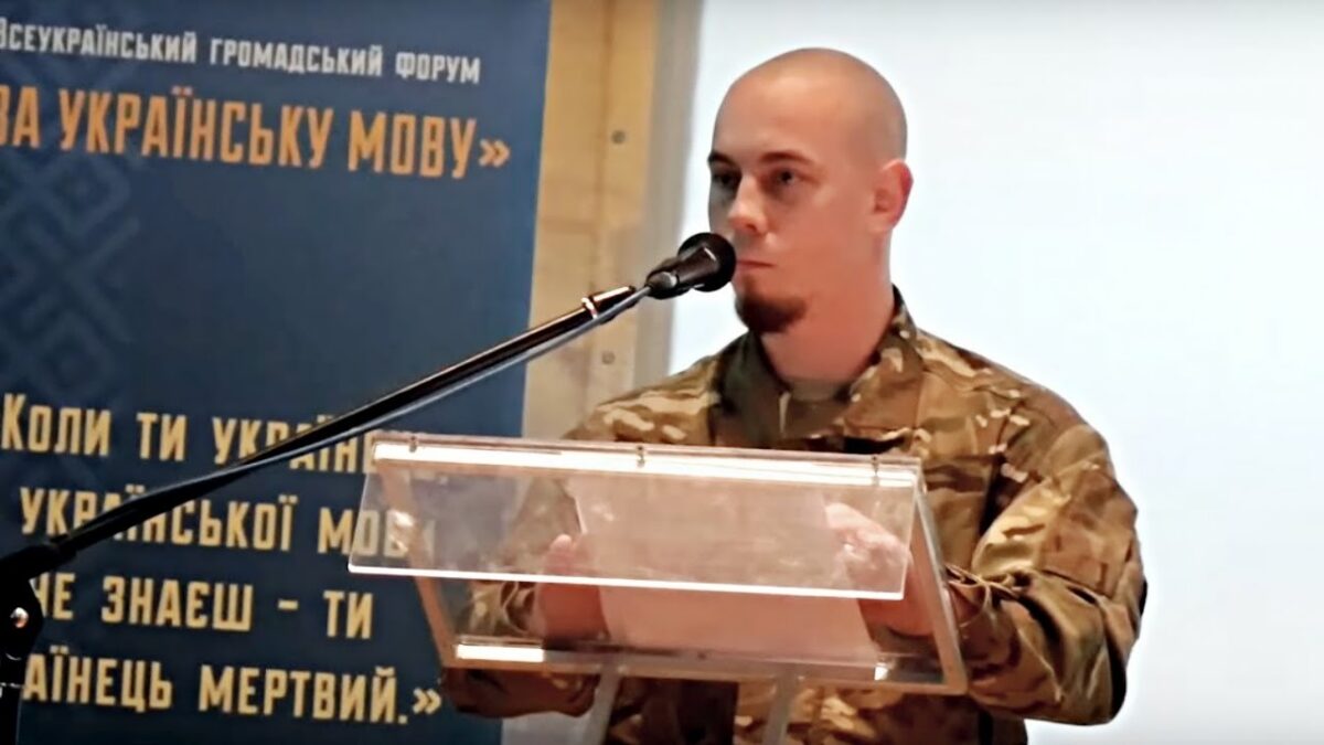 Депутат из Хмельнитчины пожелал, чтобы гей-бар в Хмельницком стал “братской могилой”
