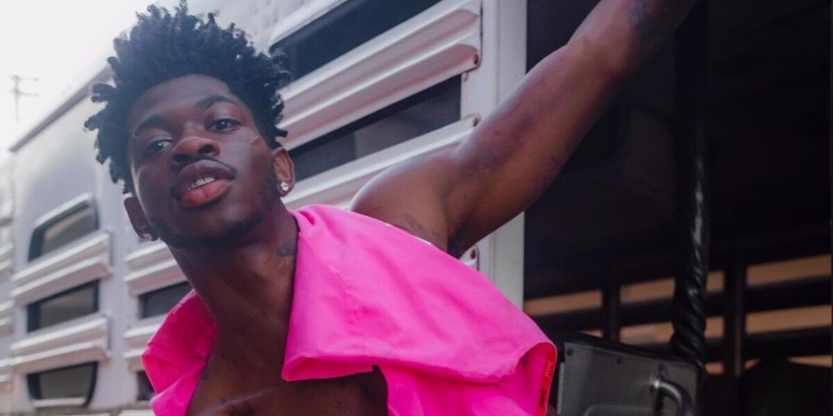 5 причин популярности Lil Nas X — самого возмутительного поп-исполнителя современности
