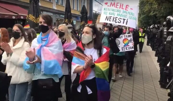В Литве полиция задержала противников марша ЛГБТ