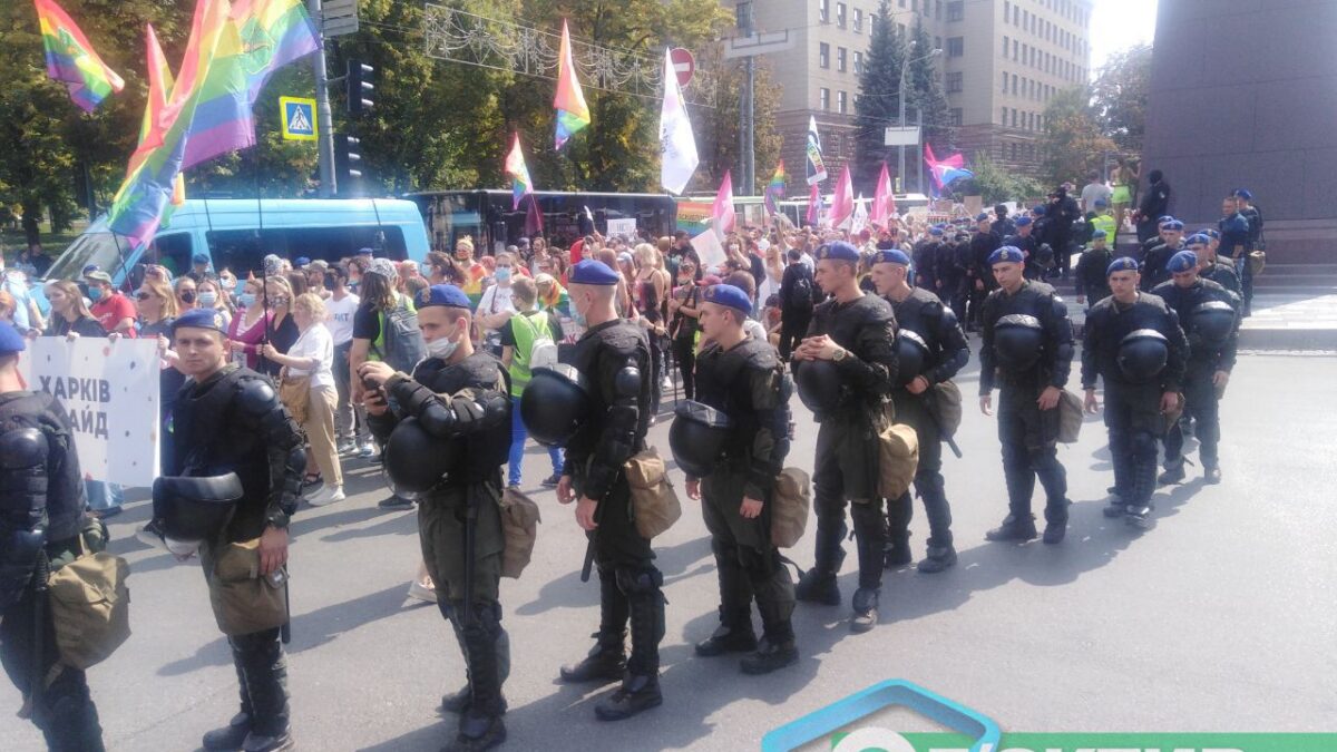 Безопасность “ХарьковПрайда” охраняли 1250 силовиков и 40 единиц спецтехники