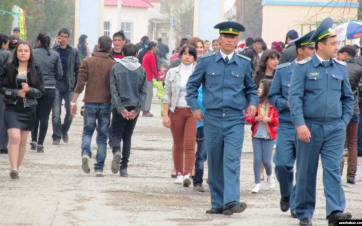 В Туркменабаде (Туркменистан) задержали около 25 человек, подозреваемых в гомосексуальных связях