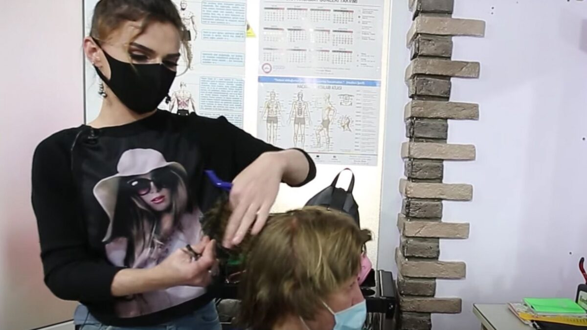 «Мне сказали: вы — проблемные люди». Как трансгендерная женщина нашла любимое дело, несмотря на преследования