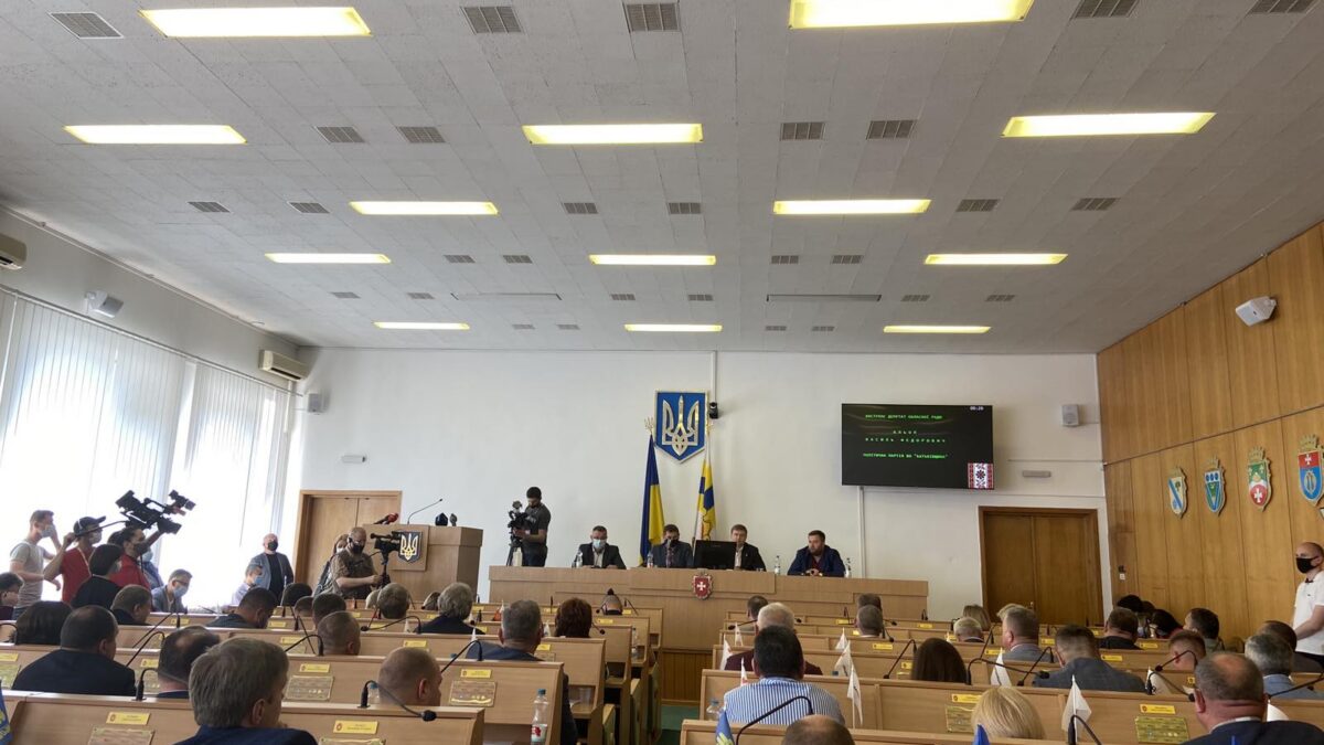 “Делайте это в закрытых помещениях”: депутаты Ровенщины выступили против “пропаганды ЛГБТ”