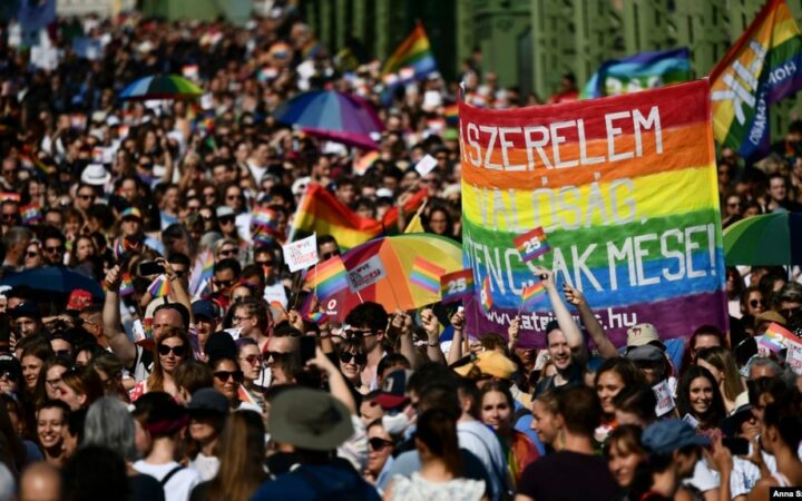 Правительство Венгрии готово к референдуму об ЛГБТ в 2022 году