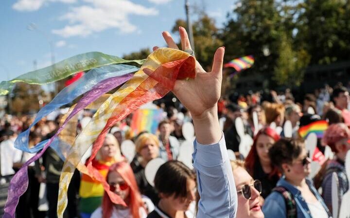 «Мне реально страшно». Представители ЛГБТ-сообщества — о том, как им сейчас живется в Беларуси