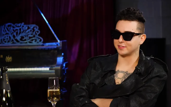 “Под носом родителей спали вместе”: MELOVIN рассказал о шестилетнем романе