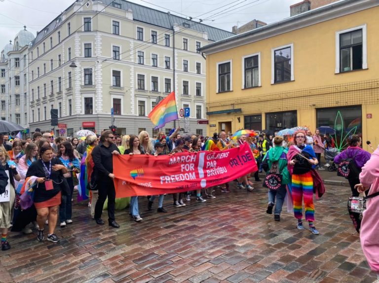 У суботу відбувся РигаПрайд на підтримку КиївПрайду