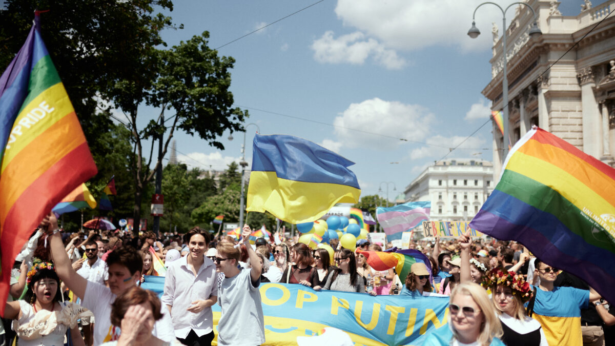 За гордість і мир: як світові прайди підтримали Україну й чому це важливо