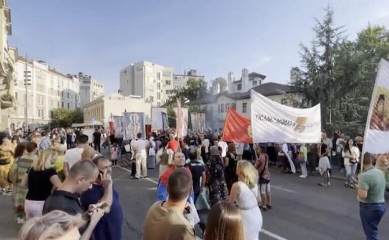 У сербському Белграді пройшла акція проти ЛГБТ-прайду