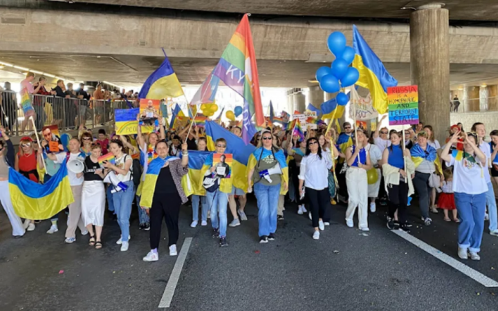 У Стокгольмі на прайді українські пісні співала кременчужанка Оля Холодняк