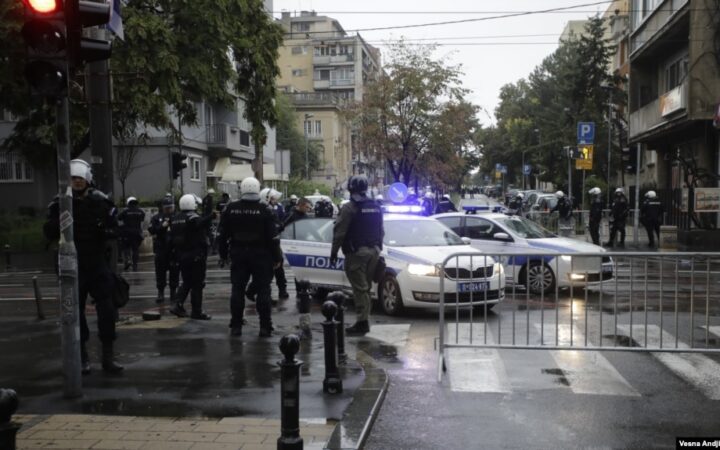 У Белграді 64 людей затримали під час акції ЛГБТ+