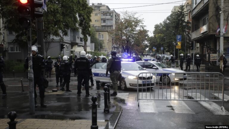 У Белграді 64 людей затримали під час акції ЛГБТ+
