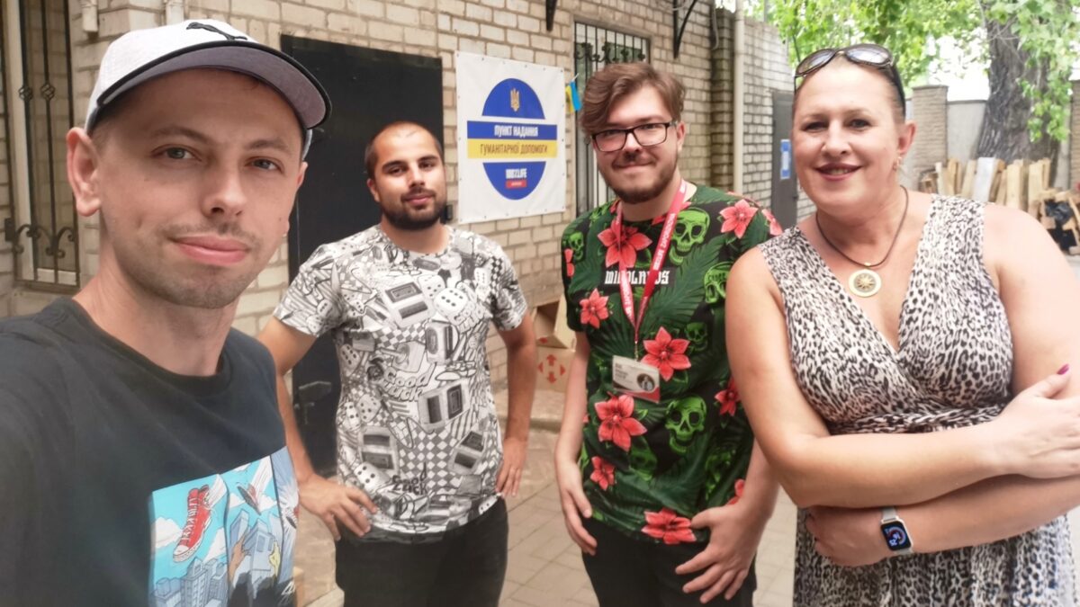 Буття вразливих спільнот у часи війни (частина 1): Волонтерка та доброволець з ґендерною невідповідністю