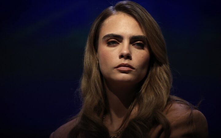 Кара Делевінь зізналася, чому хотіла покінчити життя самогубством