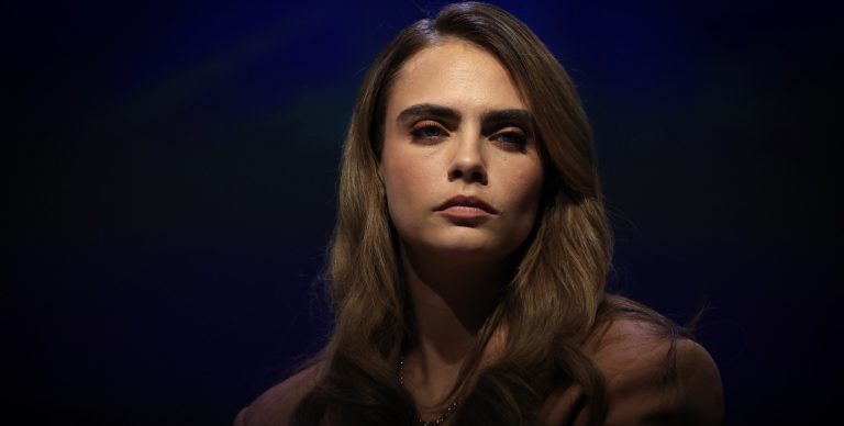Кара Делевінь зізналася, чому хотіла покінчити життя самогубством