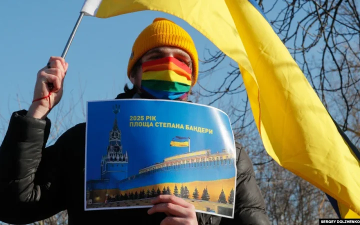 «Ми захищаємо країну нарівні з іншими» – ЛГБТ-військові про важливість легалізації одностатевих стосунків