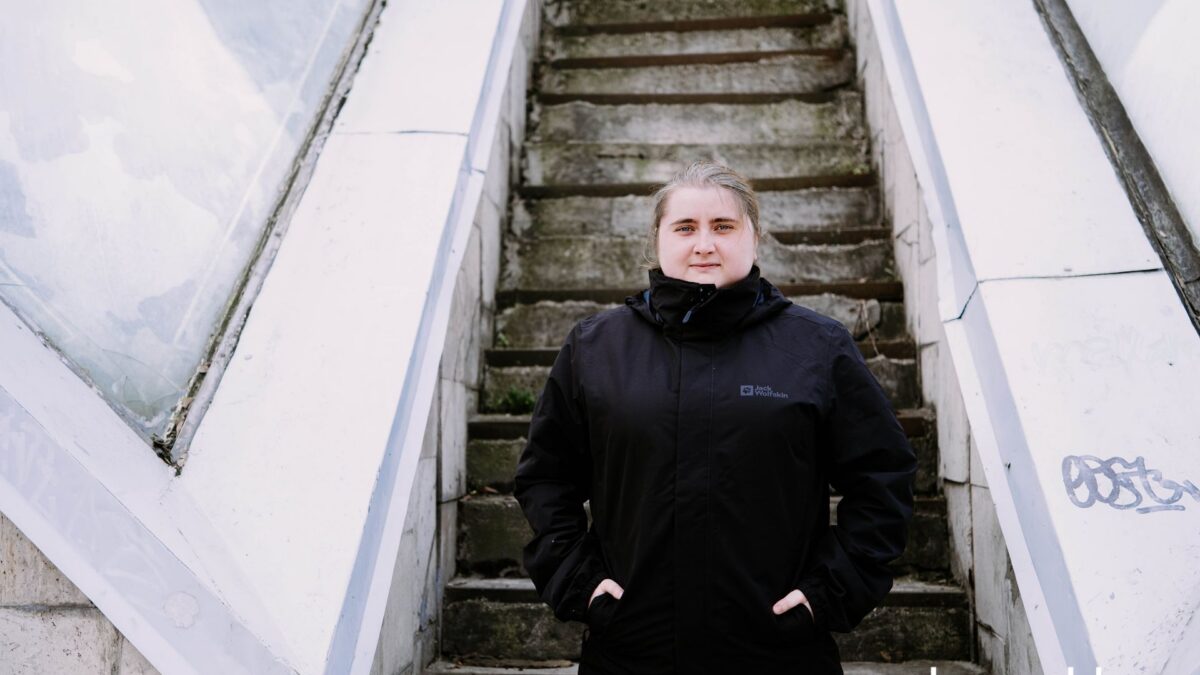«З мамою ми говорили про мою сексуальну орієнтацію лише раз». Розмова з військовою Марією Жмудь