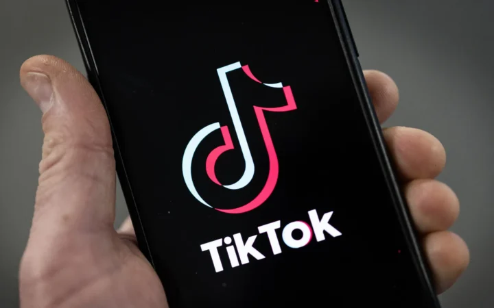 TikTok стежив за користувачами, що дивилися ЛГБТ-контент. Колишні співробітники розповіли про внутрішній список