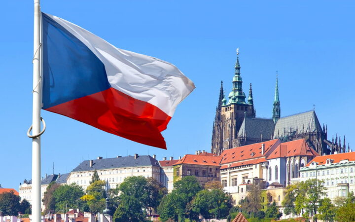 Парламент Чехії знову спробує обговорити легалізацію одностатевих шлюбів