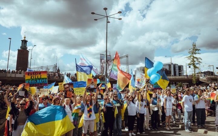 КиївПрайд закликає приєднатись до українських колон на прайдах у Бостоні та Бордо