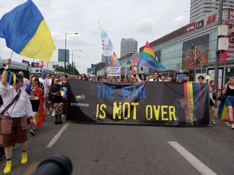 У Варшаві пройшов марш рівності. До ходи приєдналася українська колона, організована КиївПрайдом та Українським домом