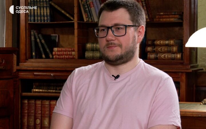 “Люди не можуть відкритися”: ЛГБТ-активіст про українські закони, шлях до толерантності та геїв в армії