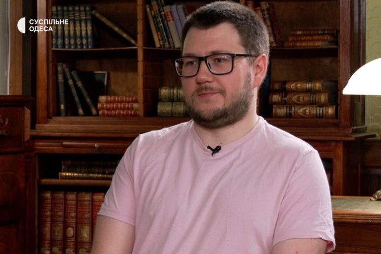 “Люди не можуть відкритися”: ЛГБТ-активіст про українські закони, шлях до толерантності та геїв в армії