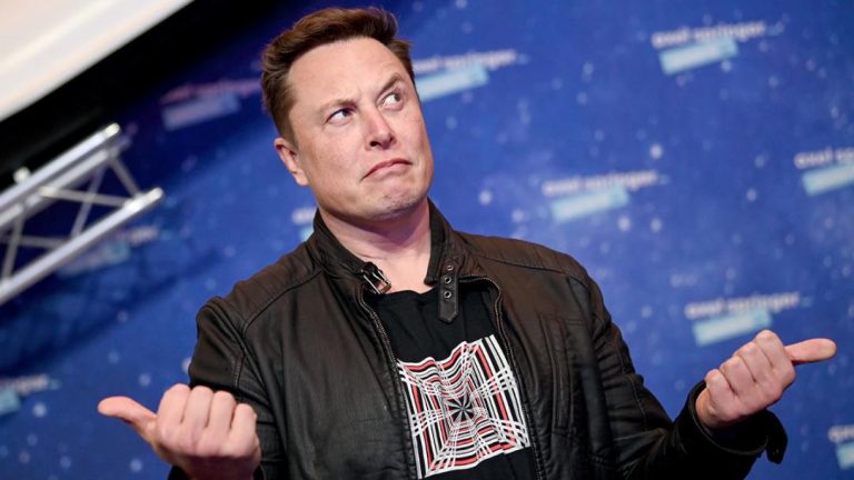 Ілон Маск назвав слова цисгендер і “цис” образами