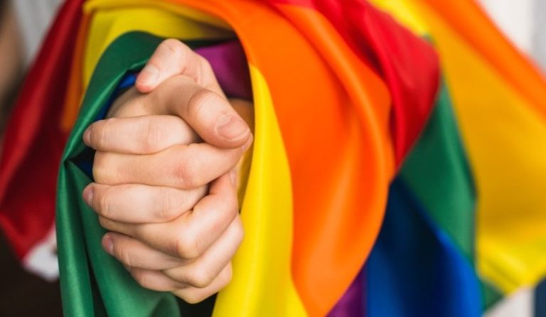 Gender Stream створила мапу з організаціями для допомоги ЛГБТ-українцям в Україні та за кордоном