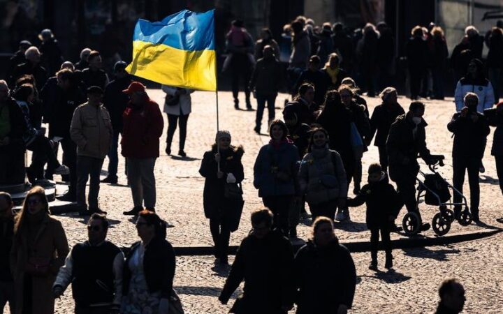 Серед причин, чому ЛГБТ-біженці з України не можуть знайти роботу, – незнання мови та психологічне виснаження: дослідження