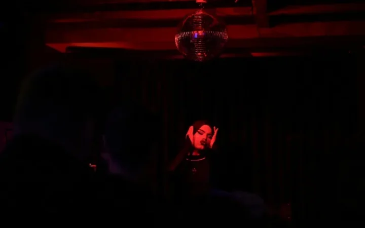 “Ми існуємо”: Перший ЛГБТК-бар у мусульманському Косові процвітає