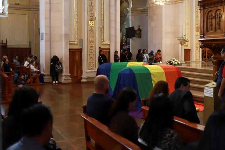 Відомого небінарного мексиканського активіста вбито лезом, заявляє прокурор