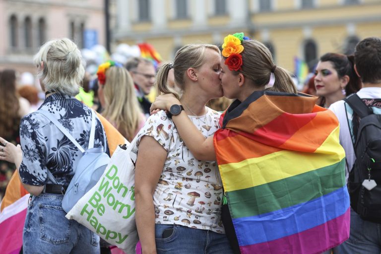 Генсек найбільшої фінської ЛГБТК+ організації: з прийняттям рівності шлюбу наша боротьба не закінчується