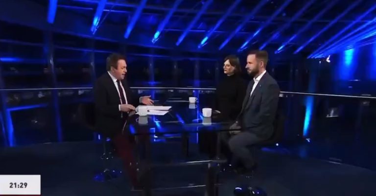 Ведучий польського телебачення вибачився за пропаганду гомофобії у ЗМІ Польщі