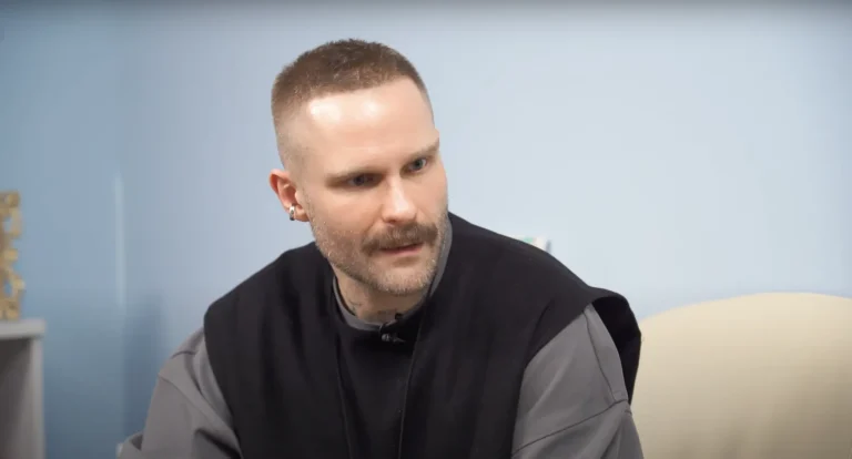 ‘Це крінж’. Продюсер Танців з зірками розповів про публічних людей, які приховують одностатеві стосунки