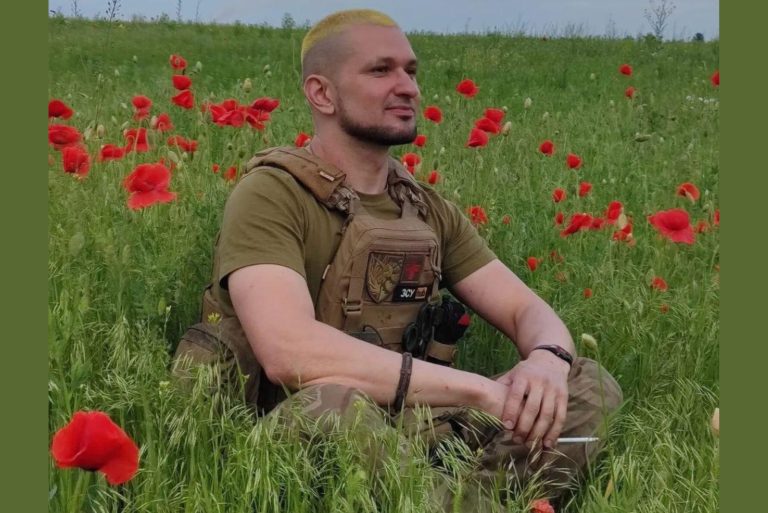 «Знаю геїв серед священників». Військовий Віктор Пилипенко відповідає патріарху Філарету