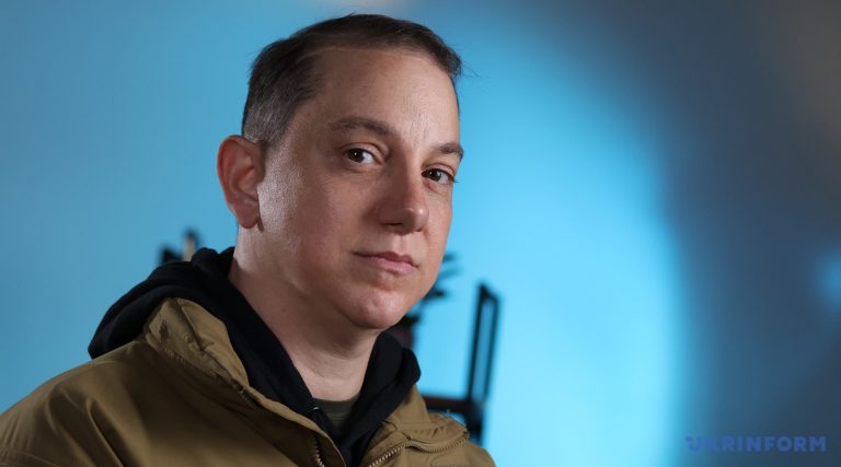 Сержантка ЗСУ Сара Ештон-Сірілло отримала нагороду – Золотий Хрест Головнокомандувача ЗСУ
