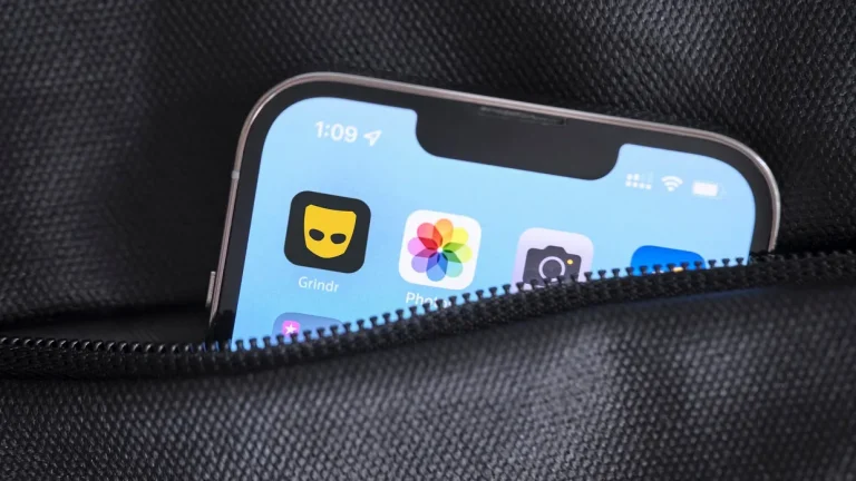 Застосунок для ЛГБТ Grindr звинувачують у розголошенні ВІЛ-статусу користувачів