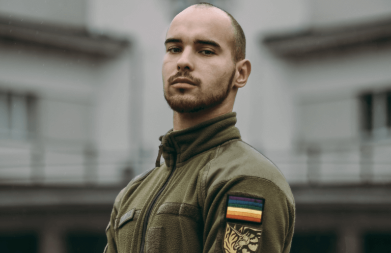 «Якщо я свідомо пішов на війну, чого я маю боятися говорити, що я — гей?»